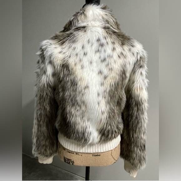 Victoria’s Secret Moda International Y2K Faux Fur Snow Leopard 🐆 Jacket XS - Picture 4 of 5